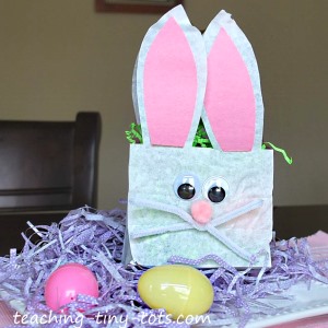Need an easy treat bag for an Easter Party or a quick classroom ...