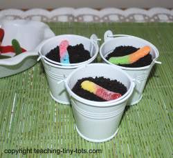 kids sized Dirt Cake