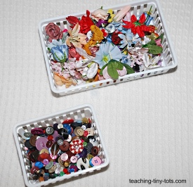 Flowers and buttons to decorate on bulletin board