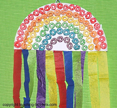 Make a fruit loop rainbow.
