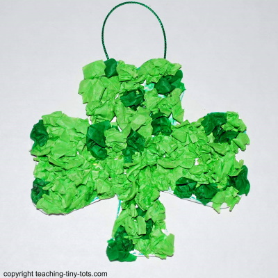 Make a puffy shamrock for St. Patrick's Day.