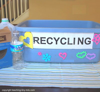 Make a recycle bin with your child.